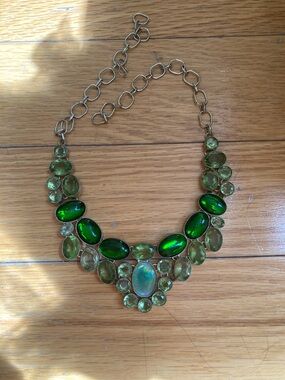 Green Statement Necklace - Fashion Jewelry